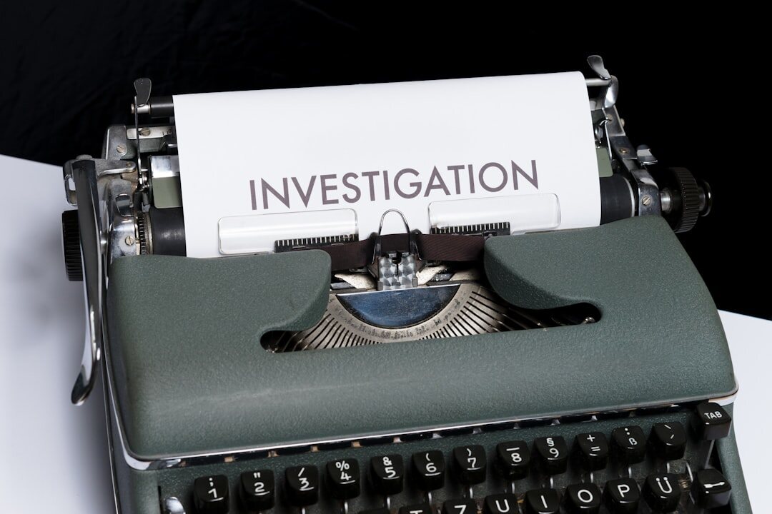 detective investigating